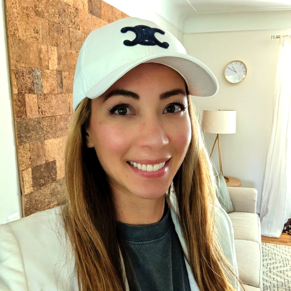 Meet your Posher, Tara - Picture 1 of 1